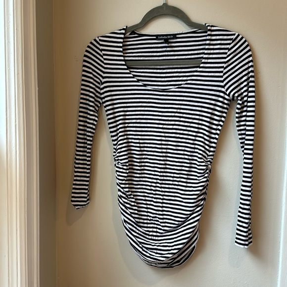 Isabella Oliver Arlington striped maternity top - Picture 2 of 5